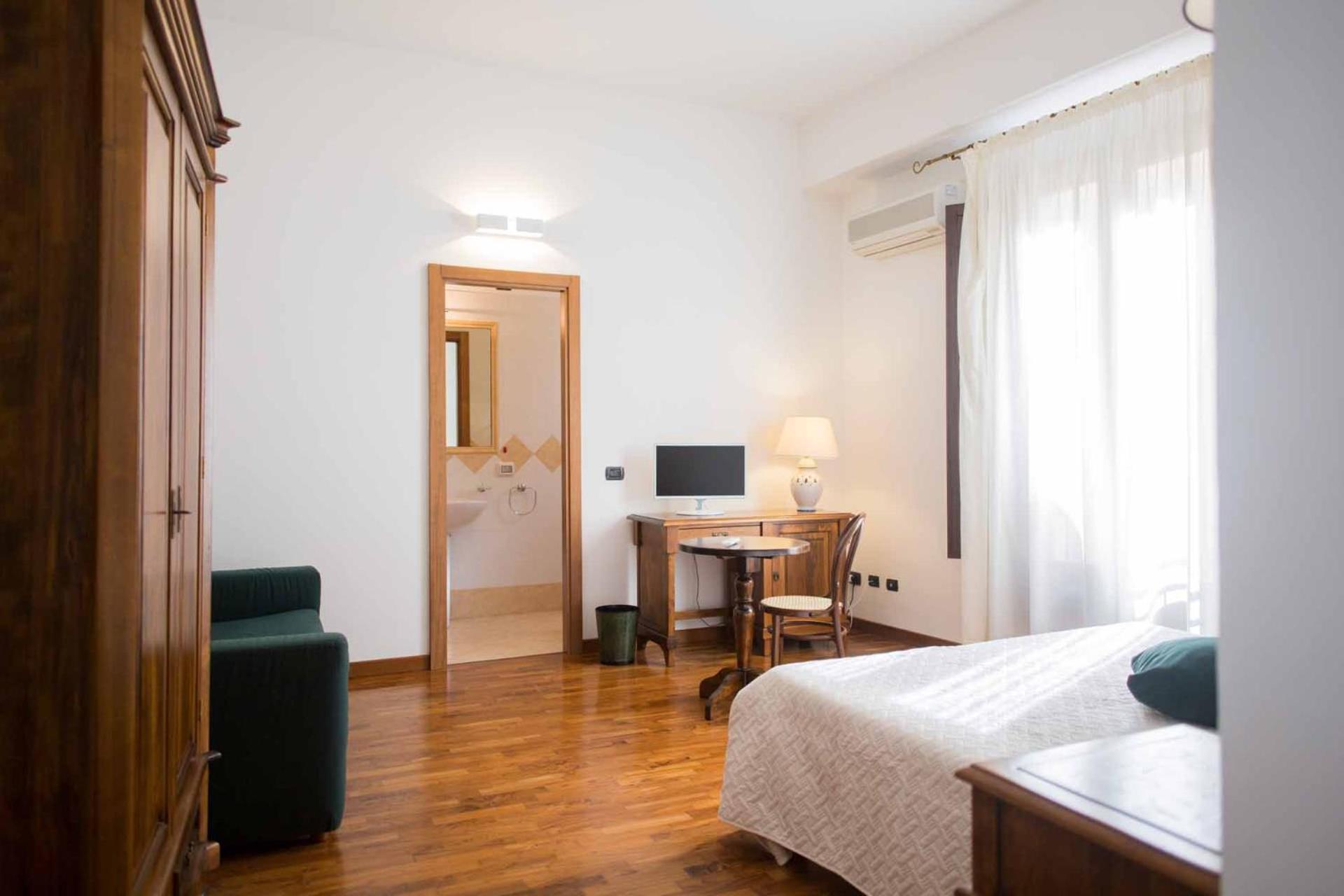 Hotel La Piazzetta Castellammare del Golfo Extérieur photo