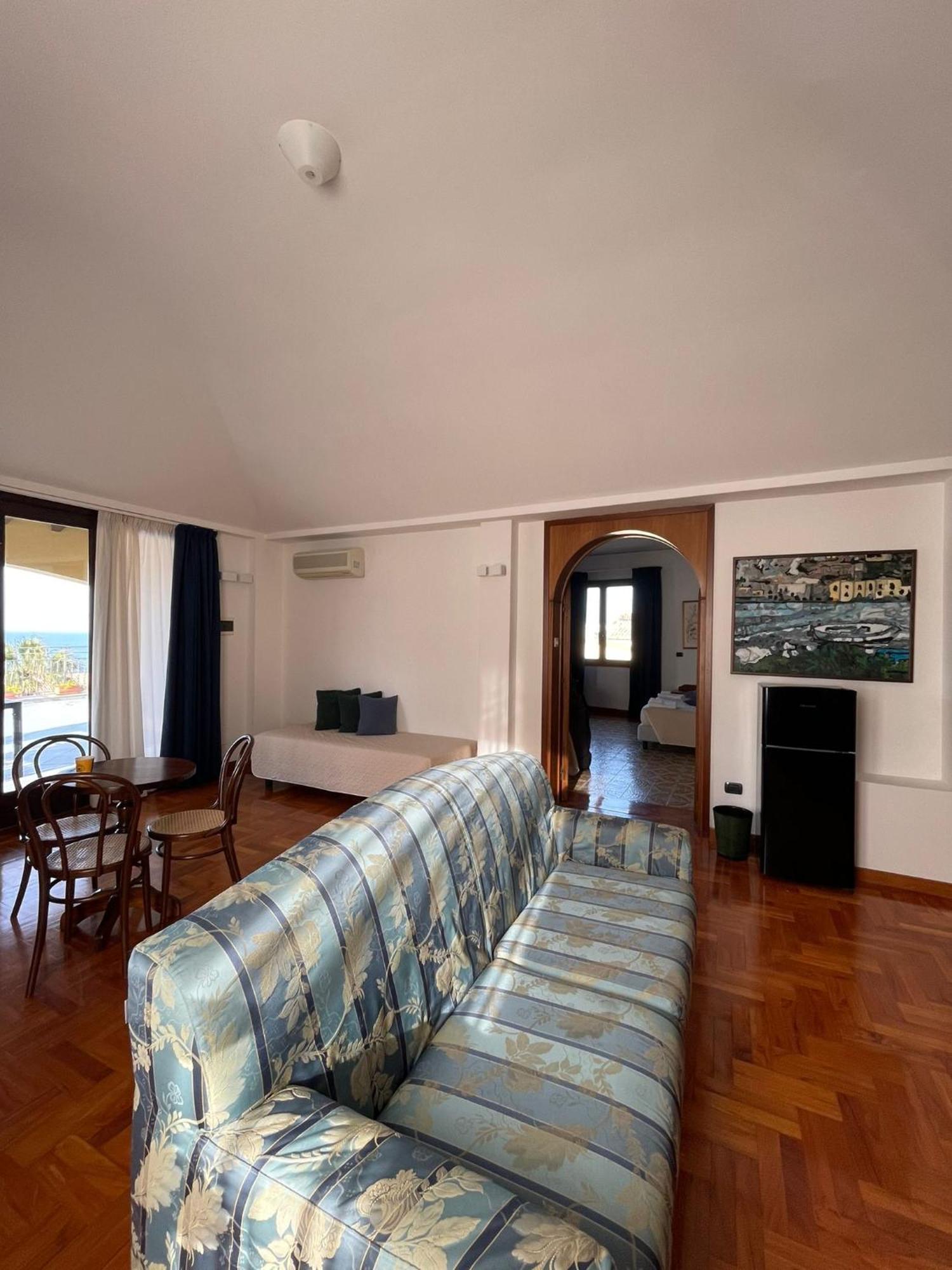 Hotel La Piazzetta Castellammare del Golfo Extérieur photo