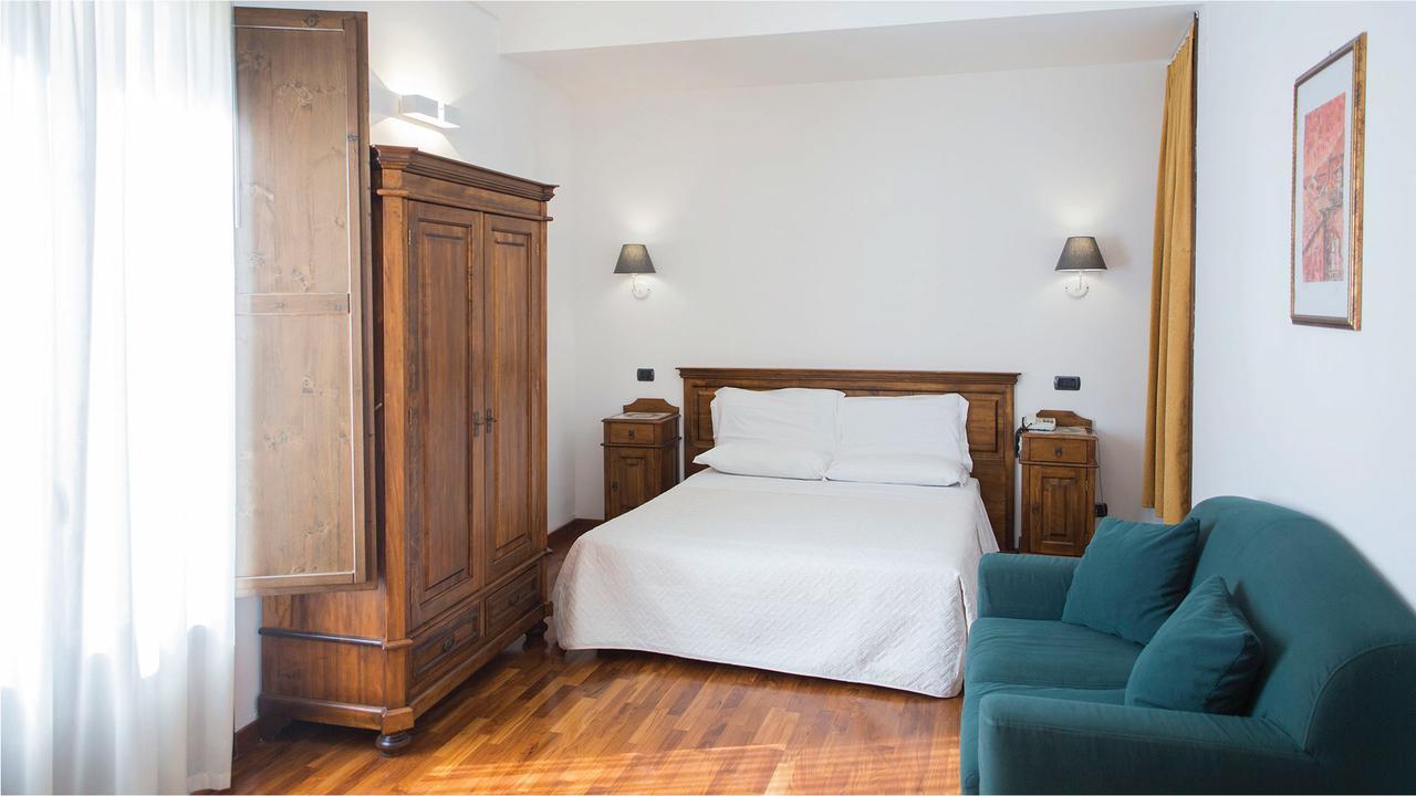 Hotel La Piazzetta Castellammare del Golfo Extérieur photo