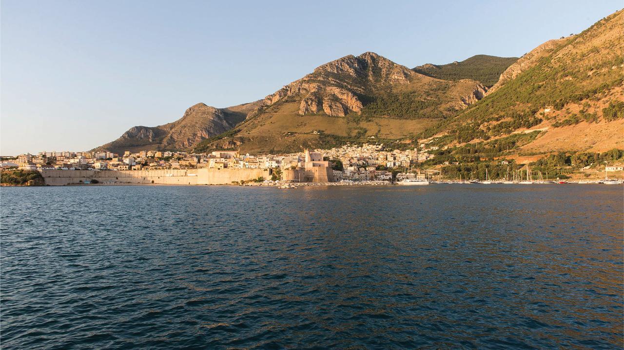 Hotel La Piazzetta Castellammare del Golfo Extérieur photo