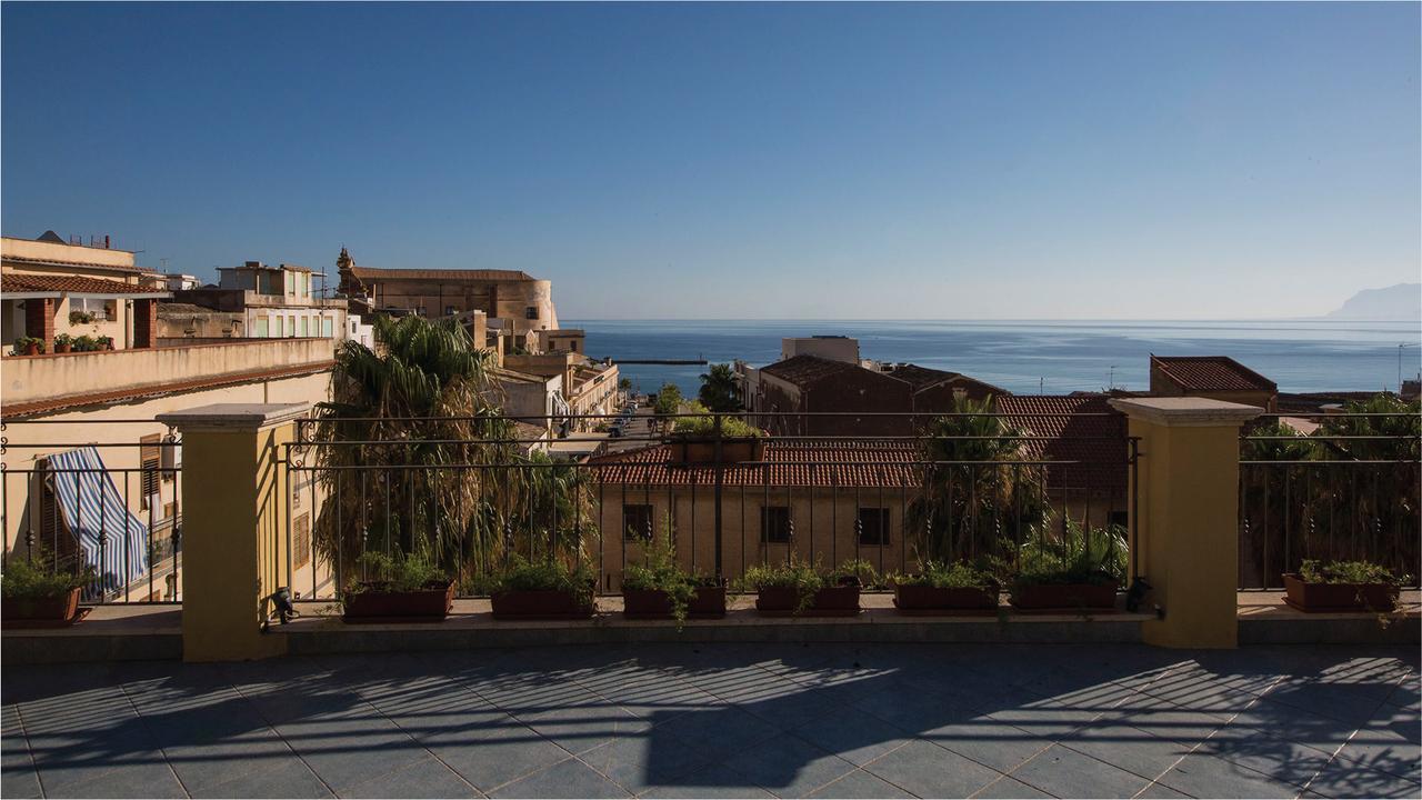 Hotel La Piazzetta Castellammare del Golfo Extérieur photo