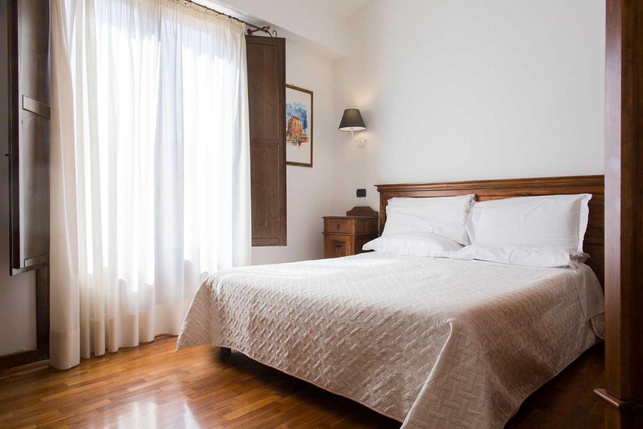 Hotel La Piazzetta Castellammare del Golfo Extérieur photo